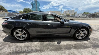2020 Porsche Panamera 4 E-Hybrid – miniatura 7