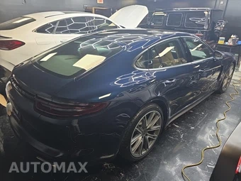 2020 Porsche Panamera 4 – miniatura 4