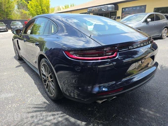 2020 Porsche Panamera 4S – miniatura 2