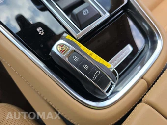 2020 Porsche Panamera 4S – miniatura 8