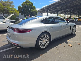 2020 Porsche Panamera 4S – miniatura 4
