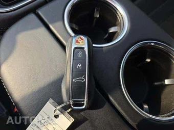 2020 Porsche Panamera GTS – miniatura 9