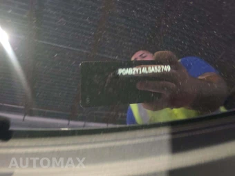 2020 Porsche Taycan 4S – miniatura 5
