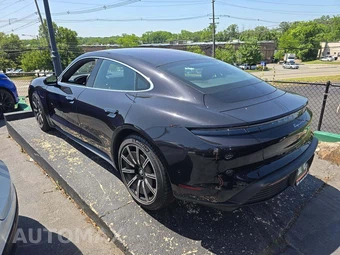 2020 Porsche Taycan 4S – miniatura 2