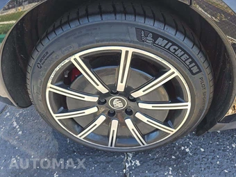 2020 Porsche Taycan 4S – miniatura 24