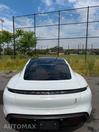 2020 Porsche Taycan 4S - miniatura 14