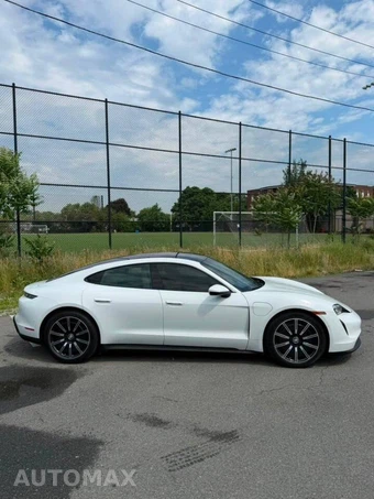 2020 Porsche Taycan 4S - miniatura 15