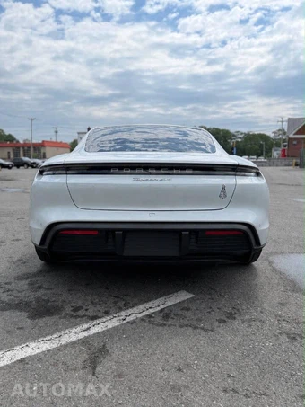 2020 Porsche Taycan 4S - miniatura 17