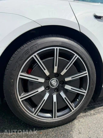 2020 Porsche Taycan 4S - miniatura 18