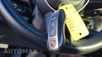 2020 Porsche Taycan 4S – miniatura 20