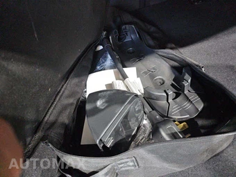 2020 Porsche Taycan Turbo S - miniatura 15
