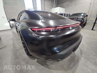 2020 Porsche Taycan Turbo S - miniatura 2