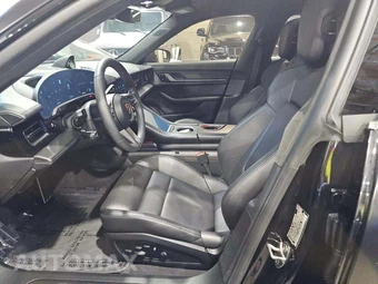 2020 Porsche Taycan Turbo S - miniatura 6