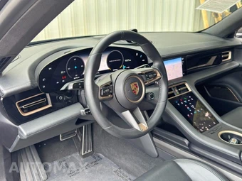 2020 Porsche Taycan Turbo S - miniatura 12
