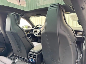 2020 Porsche Taycan Turbo S - miniatura 39