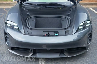 2020 Porsche Taycan Turbo S - miniatura 6