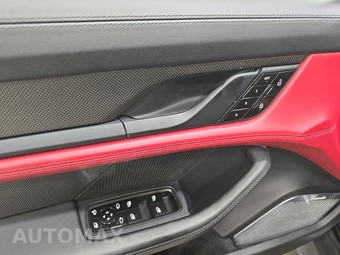 2020 Porsche Taycan Turbo – miniatura 9