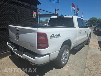 2020 Ram 1500 Big Horn Crew Cab Medium Bed - miniatura 4