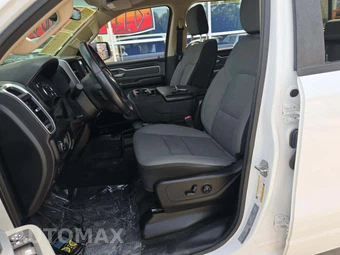 2020 Ram 1500 Big Horn Crew Cab Medium Bed - miniatura 6