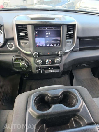 2020 Ram 1500 Big Horn Crew Cab Short Bed – miniatura 10