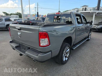 2020 Ram 1500 Big Horn Crew Cab Short Bed – miniatura 3