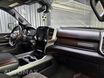 2020 Ram 1500 Big Horn Crew Cab Short Bed - miniatura 13