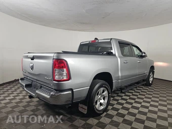 2020 Ram 1500 Big Horn Crew Cab Short Bed - miniatura 4