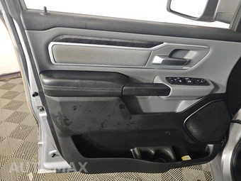 2020 Ram 1500 Big Horn Crew Cab Short Bed - miniatura 9