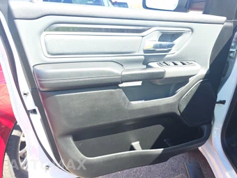 2020 Ram 1500 Big Horn Crew Cab Short Bed - miniatura 9