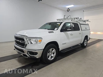 2020 Ram 1500 Big Horn Crew Cab Short Bed - samochód z USA z aukcji Manheim, oferta Kup Teraz w AUTOMAX