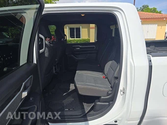 2020 Ram 1500 Big Horn Crew Cab Short Bed - miniatura 10