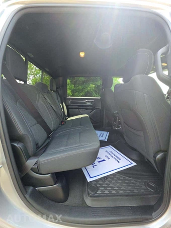 2020 Ram 1500 Big Horn Crew Cab Short Bed - miniatura 16