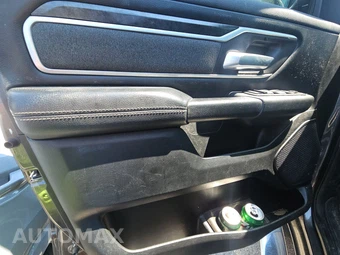 2020 Ram 1500 Big Horn Crew Cab Short Bed - miniatura 9