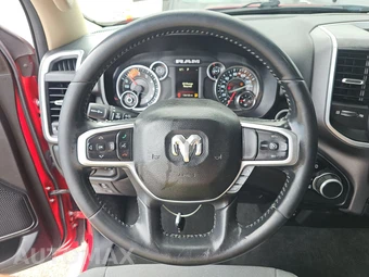 2020 Ram 1500 Big Horn Crew Cab Short Bed - miniatura 16