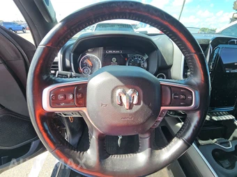2020 Ram 1500 Big Horn Crew Cab Short Bed - miniatura 10