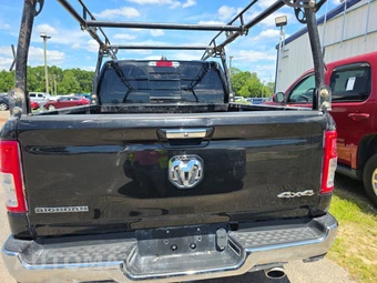 2020 Ram 1500 Big Horn Crew Cab Short Bed - miniatura 5