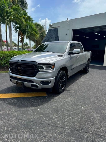 2020 Ram 1500 Big Horn Crew Cab Short Bed - samochód z USA z aukcji Manheim, oferta Kup Teraz w AUTOMAX
