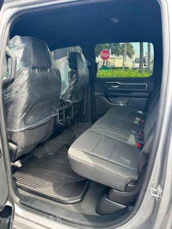 2020 Ram 1500 Big Horn Crew Cab Short Bed - miniatura 2
