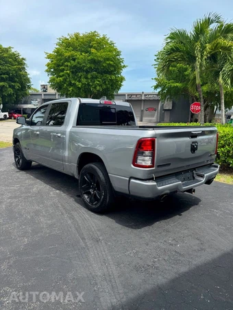 2020 Ram 1500 Big Horn Crew Cab Short Bed - miniatura 4