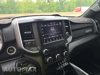 2020 Ram 1500 Big Horn Crew Cab Short Bed - miniatura 10