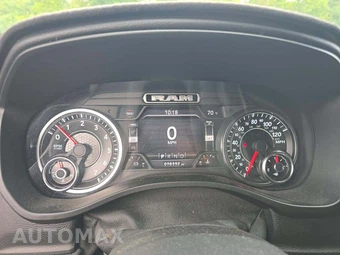 2020 Ram 1500 Big Horn Crew Cab Short Bed - miniatura 9