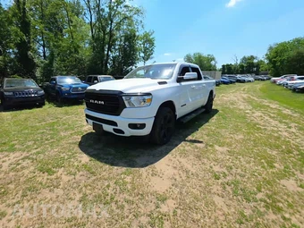2020 Ram 1500 Big Horn Crew Cab Short Bed