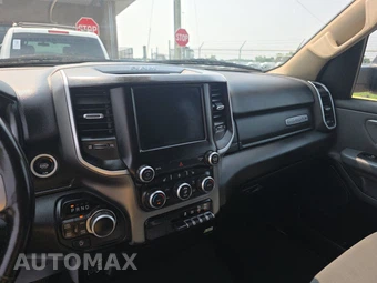 2020 Ram 1500 Big Horn Crew Cab Short Bed - miniatura 11
