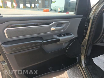 2020 Ram 1500 Big Horn Crew Cab Short Bed - miniatura 9