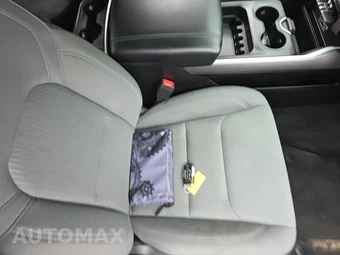 2020 Ram 1500 Big Horn Extended Cab Medium Bed - miniatura 24