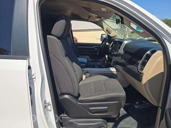 2020 Ram 1500 Big Horn Extended Cab Medium Bed - miniatura 18