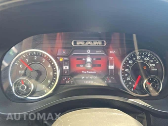 2020 Ram 1500 Big Horn Extended Cab Medium Bed - miniatura 9