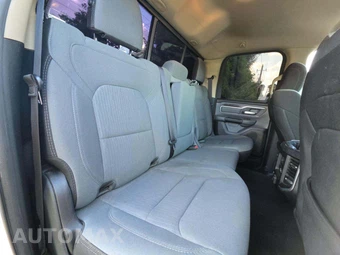 2020 Ram 1500 Big Horn Extended Cab Medium Bed – miniatura 13