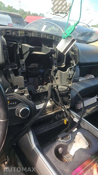 2020 Ram 1500 Big Horn Extended Cab Medium Bed – miniatura 25
