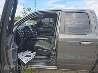 2020 Ram 1500 Big Horn Extended Cab Medium Bed - miniatura 3